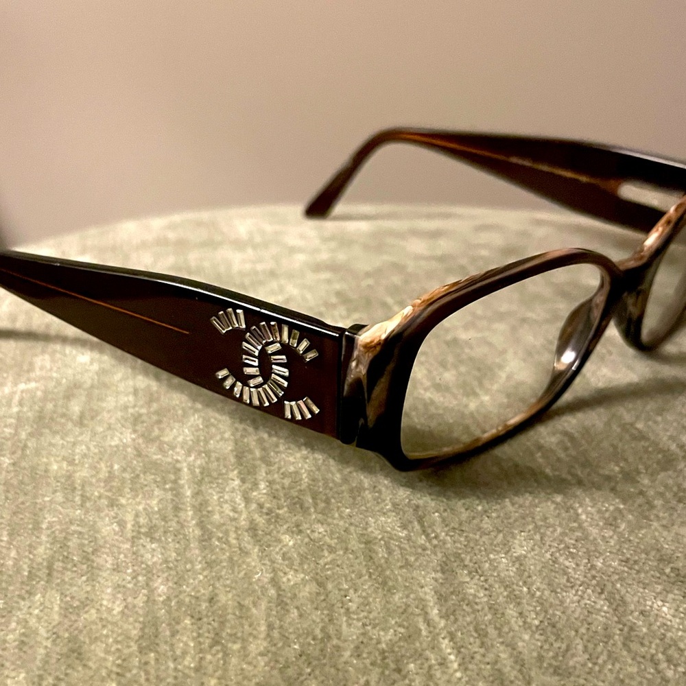 Chanel glasses with jewel logo